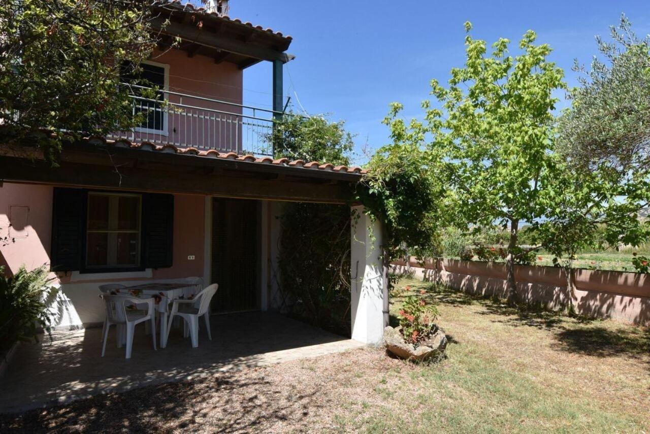 Villarosa Lotzorai Bagian luar foto